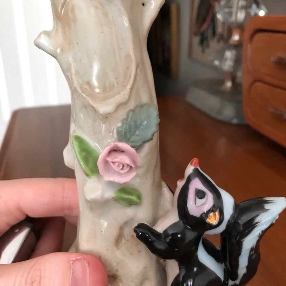 Vintage Japan Skunk Bud Vase - Picture 9 of 9